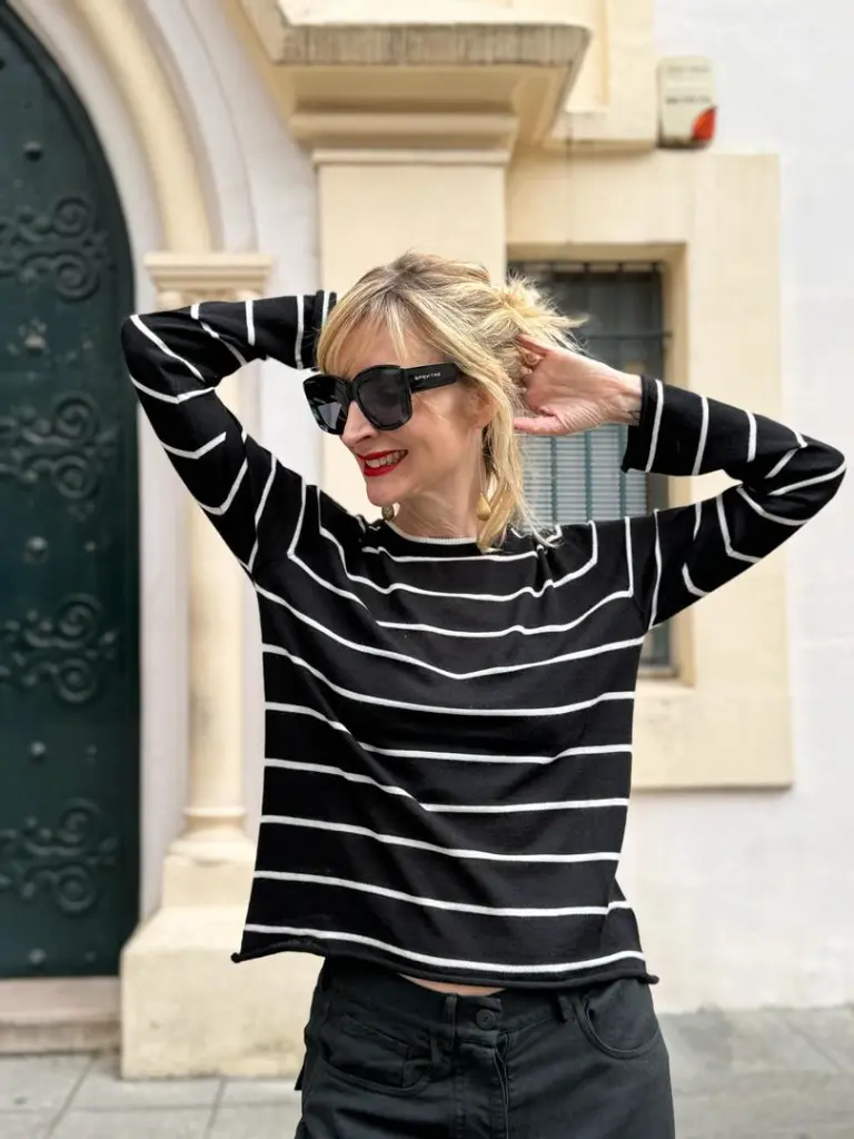 Camiseta Roundneck Black Stripe (S)