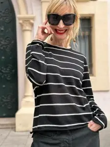 Camiseta Roundneck Black Stripe