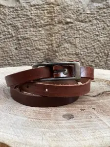 Cinturón cuero fino