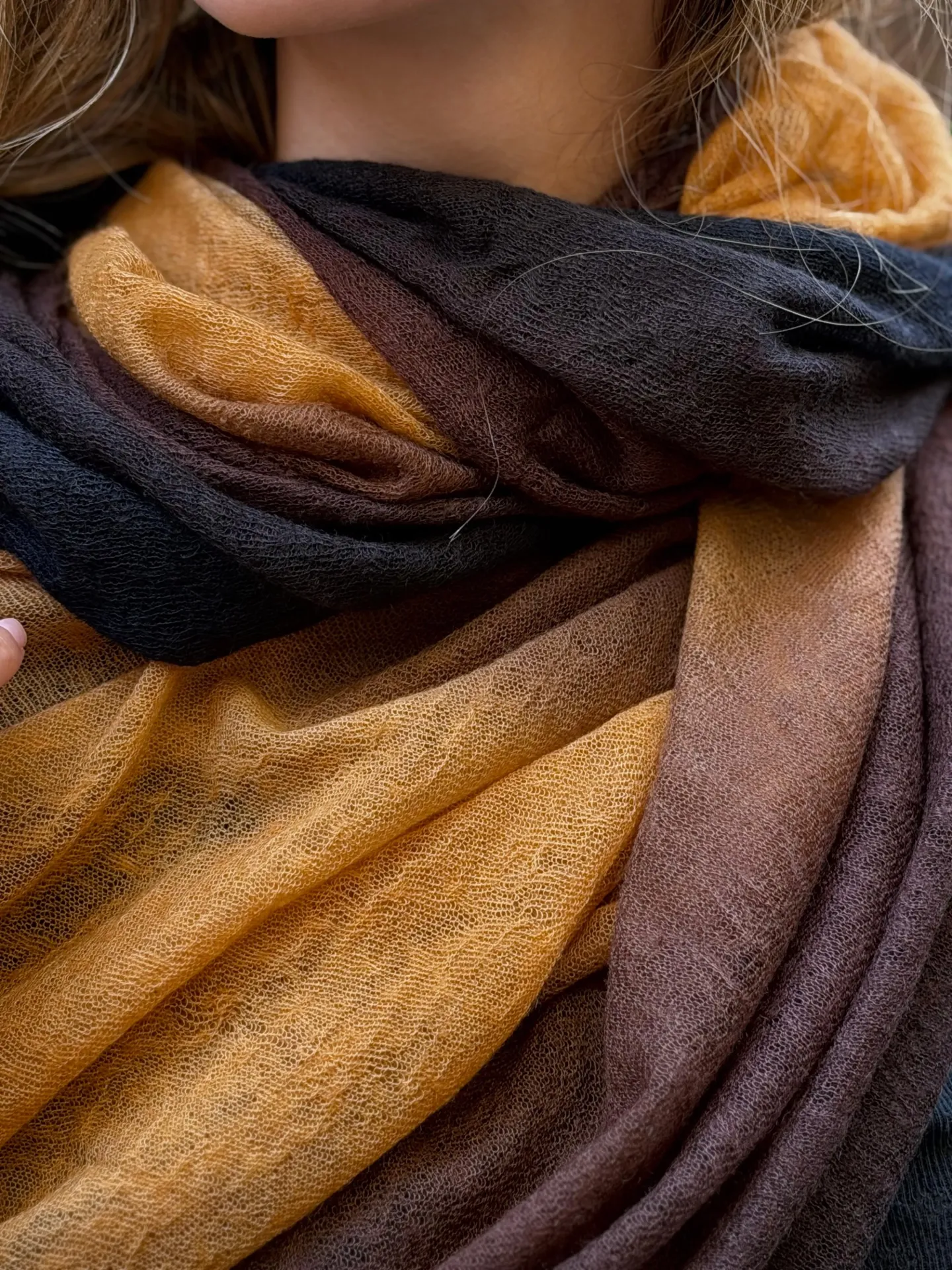 Pashmina Pluma Deep Look
