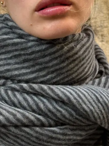 [2203] Pashmina Tasio